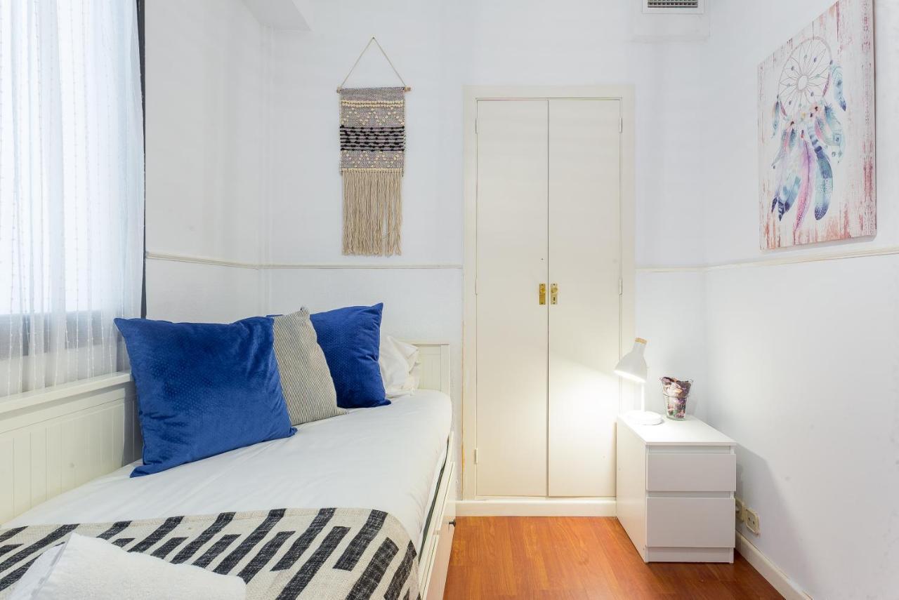 Lodging Illa Diagonal Apartment